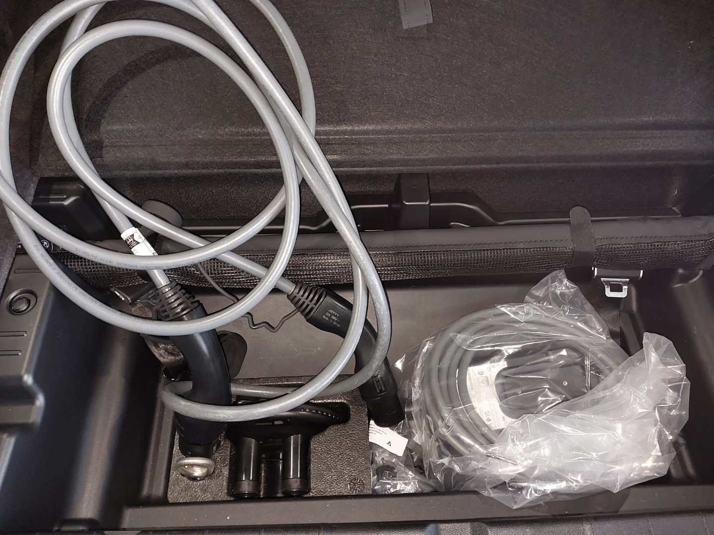 Fahrzeugabbildung BMW iX xDrive60 | Luftfederung | Sky Lounge | M-Spor