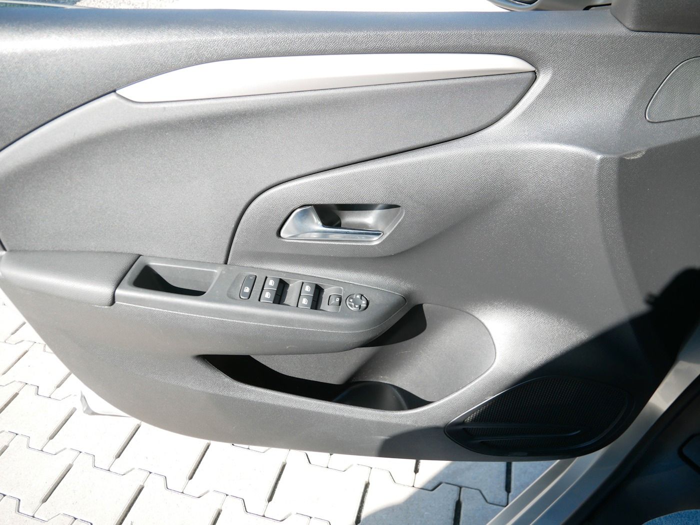 Fahrzeugabbildung Opel Corsa-F 1.2 Edition Kamera SHZ Apple/Android ALU