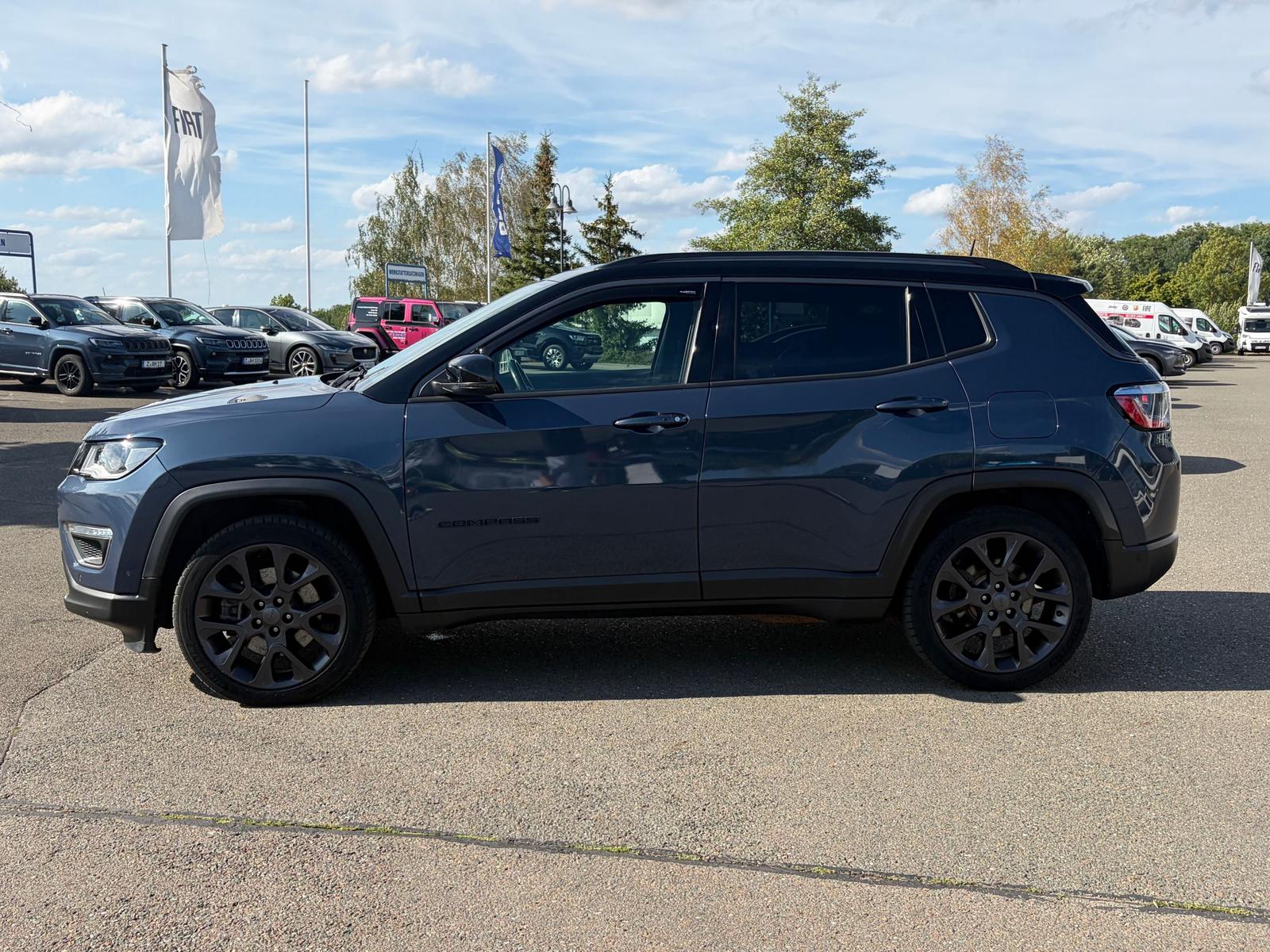 Jeep Compass S Plug-In Hybrid 4WD - AHZV+Winterräder