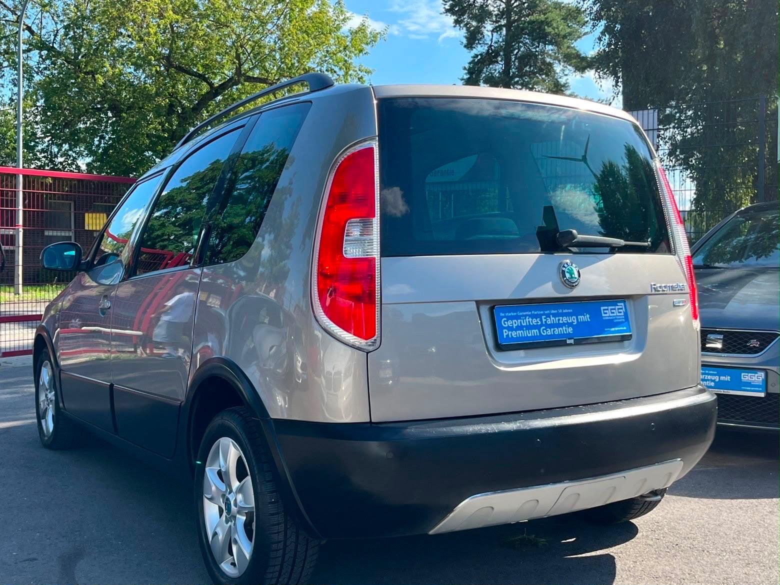 Skoda Roomster Active, Panorama , Neue Kette.Garantie