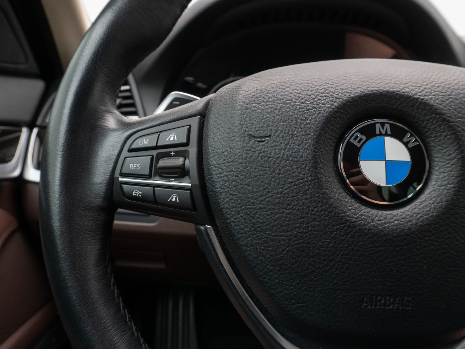 Fahrzeugabbildung BMW 535i Luxury Line HUD Memory ACC NaviPro Komfort