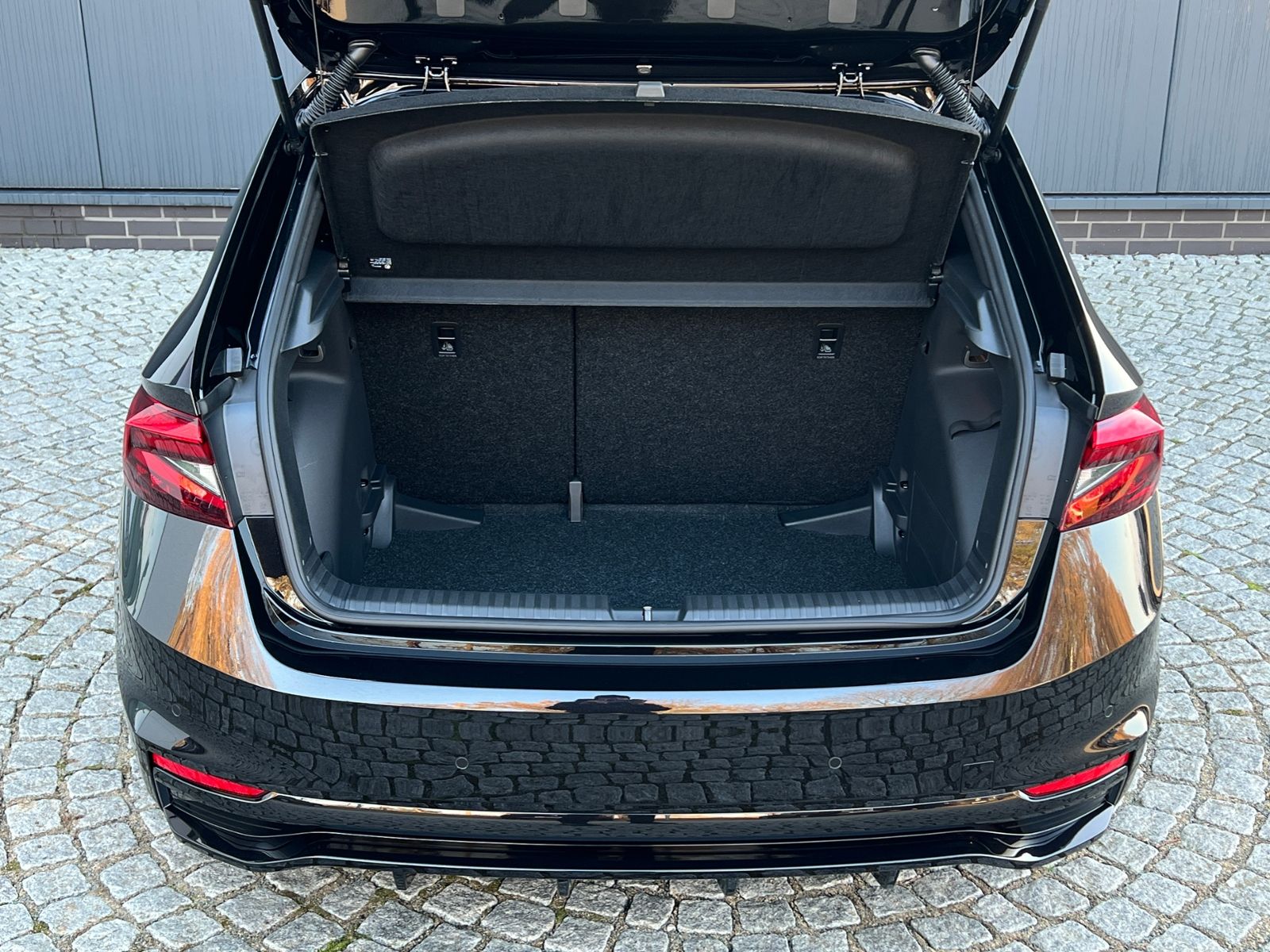 Fahrzeugabbildung SKODA Fabia Monte Carlo 1.0 TSI DSG *LED, SmartLink, K