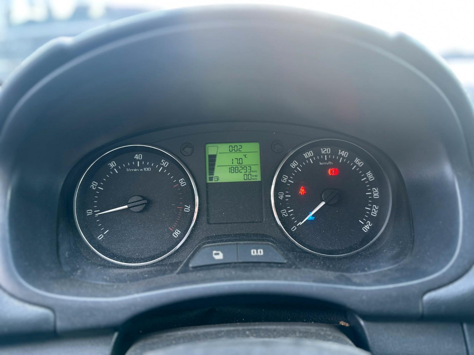 Skoda Fabia 2010 — photo 11