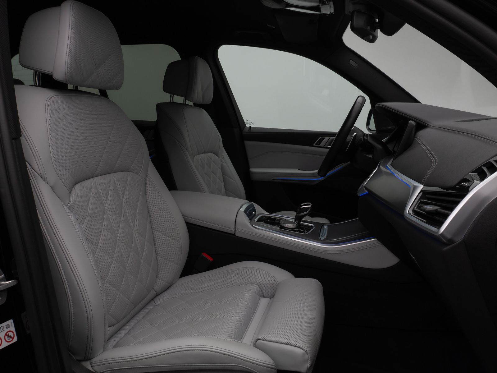 Fahrzeugabbildung BMW X5 xD30d M Sport 360°HUD DAB H/K ACC Komfort 21"