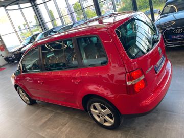 Volkswagen Touran Highline Aut.*1.Hand*TÜV NEU*7 Sitze*AHK*