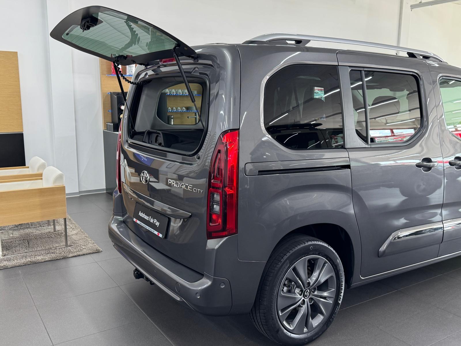 Toyota Proace City Verso L1 Executive AUT. AHK/KAMERA