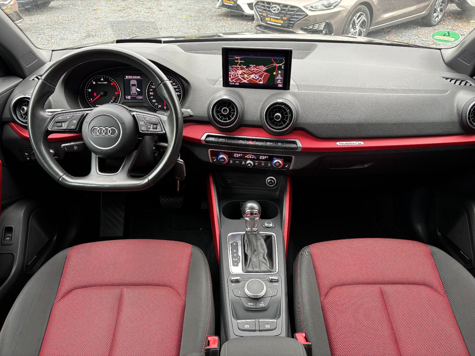 Fahrzeugabbildung Audi Q2 quattro sport/S-LINE/HEAD-UP/KAMERA/B&O