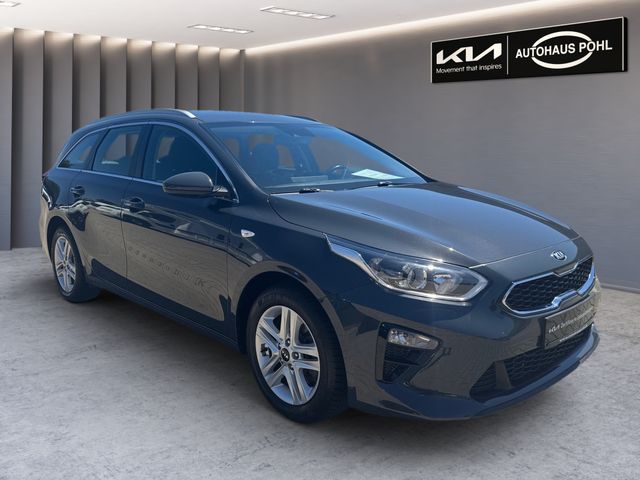 Kia CEED_SW 1.5T DCT7 VISION KOMF NAV