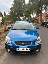 Kia Rio 1.4 / 2Hand . Scheckheft. Carplay - gebrauchte Kia Rio aus dem Jahr 2007