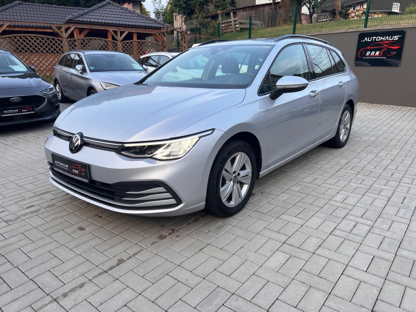Volkswagen Golf VIII Variant Life/Cockpit/LED/e-AHK/NAVI/AL