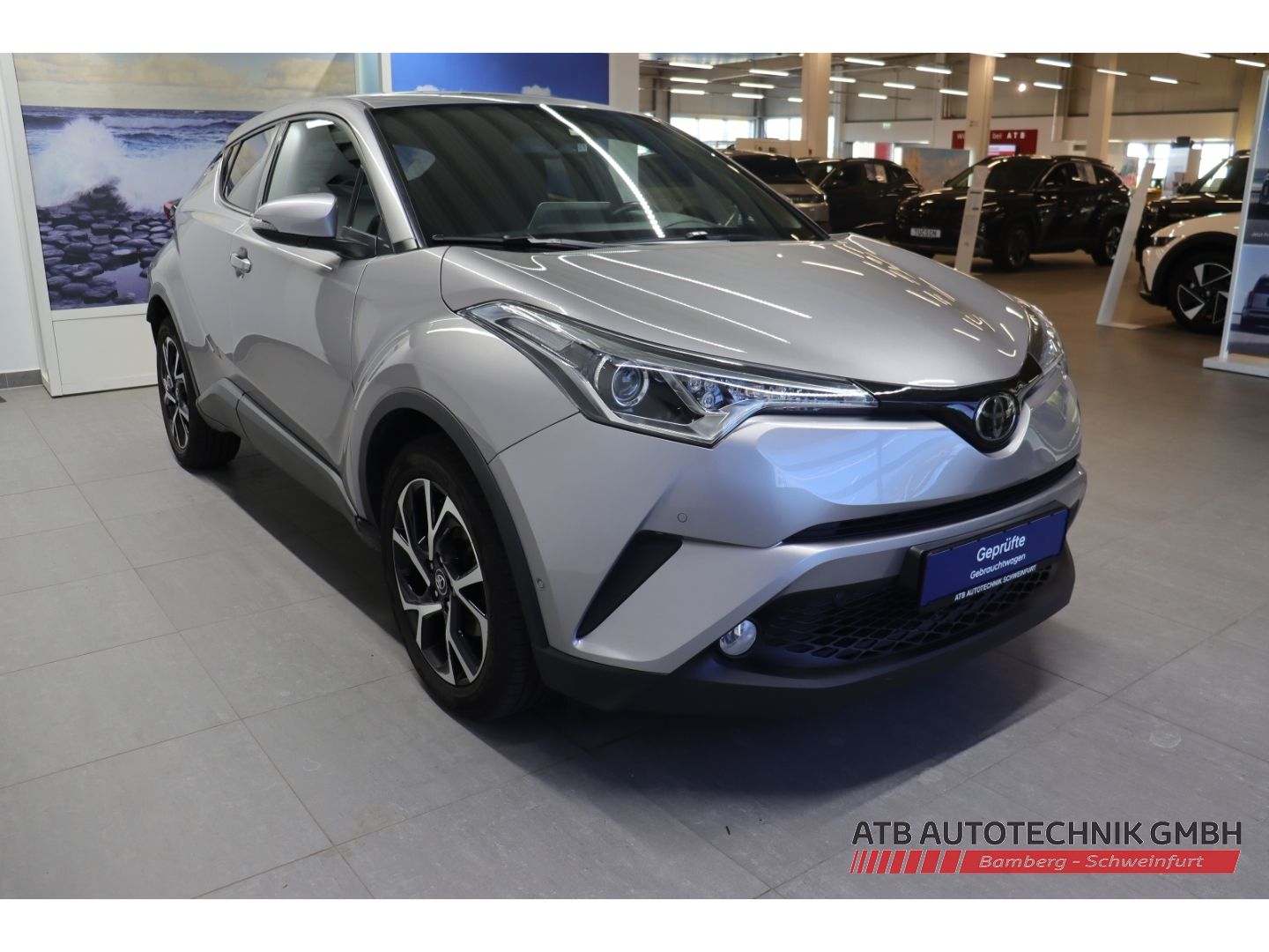 Fahrzeugabbildung Toyota C-HR Team D 1.2l Turbo Navi ACC DAB SHZ LenkradH