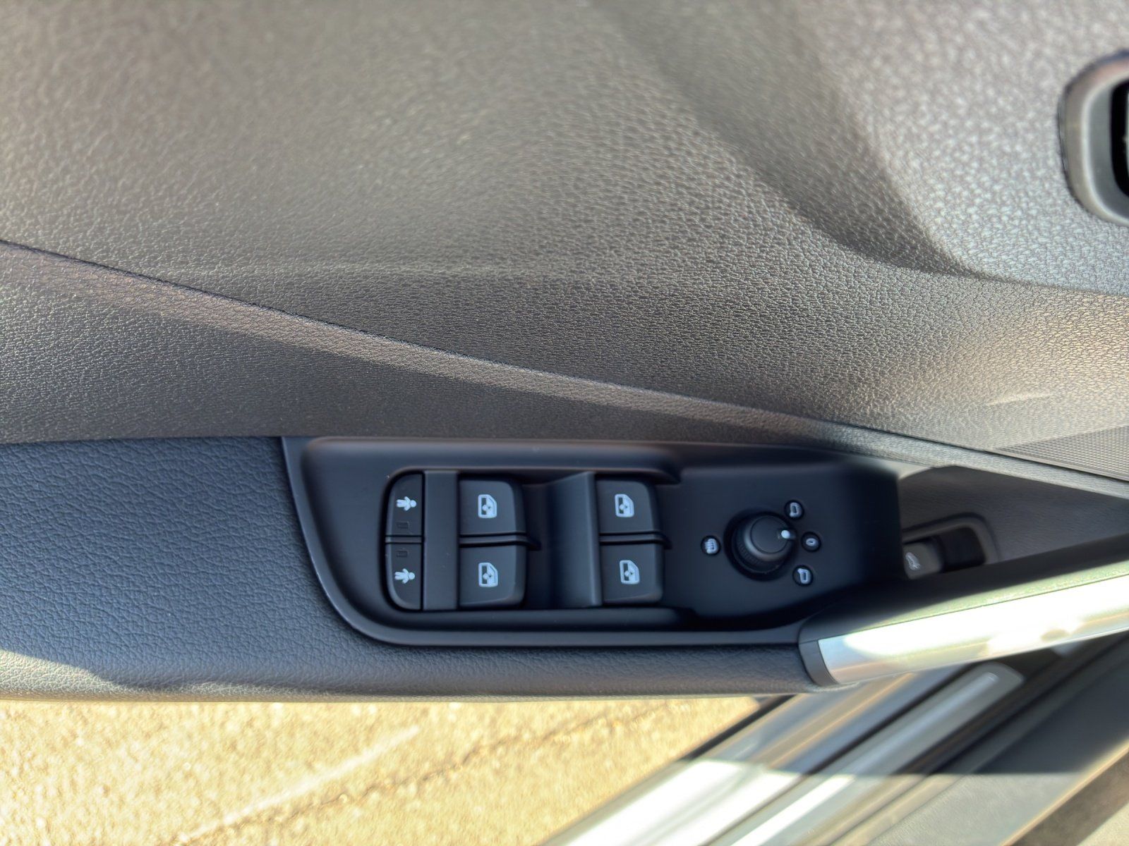Fahrzeugabbildung Audi Q2 35 1.5 TFSI advanced AHK,Kamera,LED,Navi,PDC