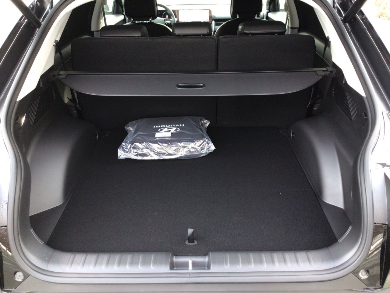 Fahrzeugabbildung Hyundai IONIQ 5 UNIQ *Panorama-Glasdach* 4xSHZ ACC AUT