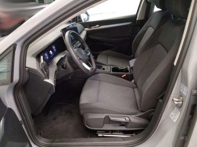 Volkswagen Golf VIII 1.5 TSI Life NAVI REARVIEW IQ-LIGHT HE imagem 3