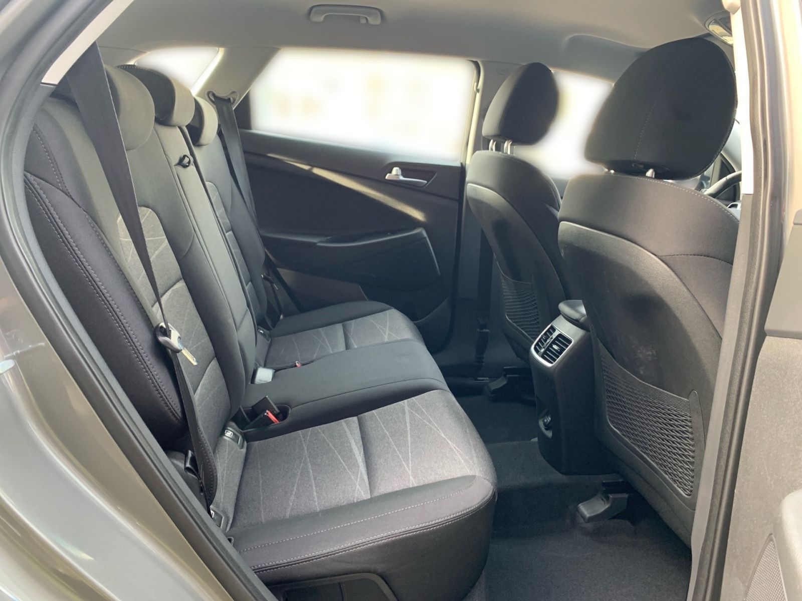 Fahrzeugabbildung Hyundai TUCSON 1.6 Advantage Navi 8x bereift