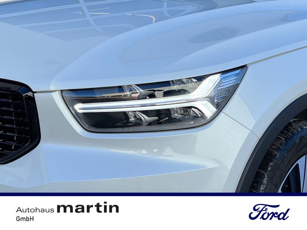 Fahrzeugabbildung Volvo XC40 1.5 R Design Expression Recharge Plug-In Hy