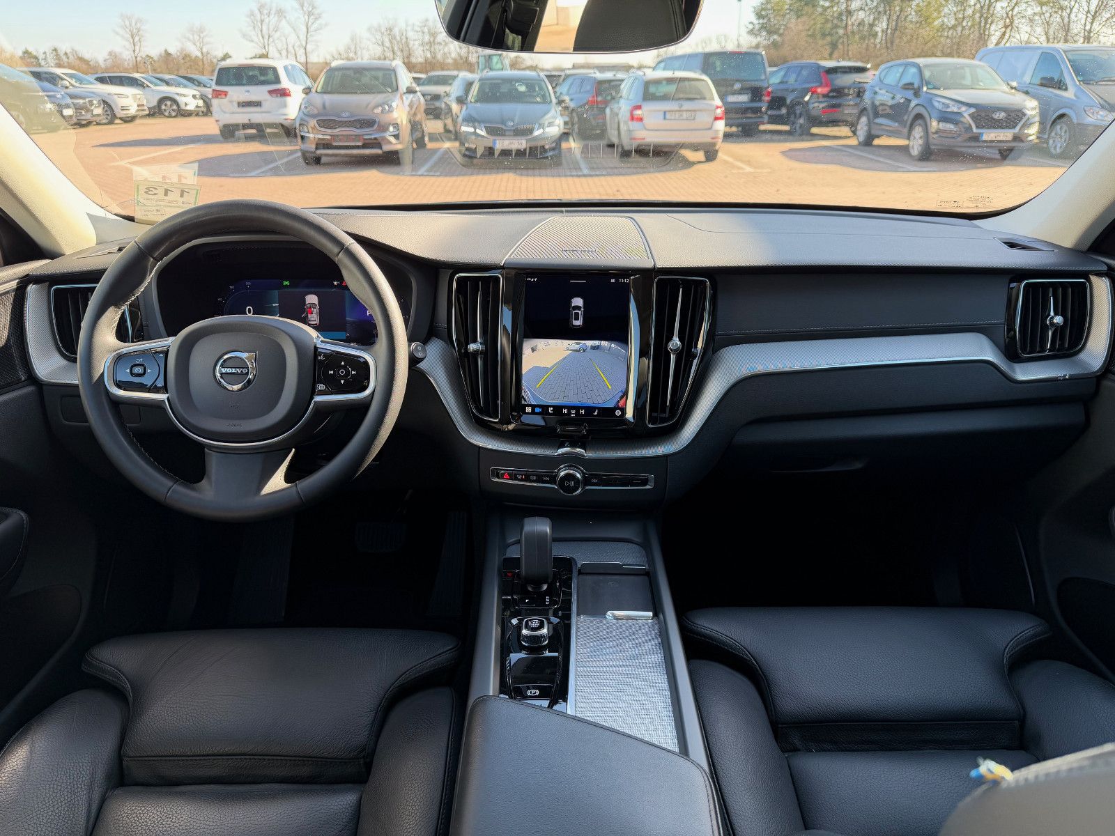Fahrzeugabbildung Volvo XC60 B5 D Ultimate Dark AWD*STHZG*PANO*360°*ACC