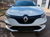 Renault Megane IV Lim. 5-trg. GT - Renault Megane mit Benzin-Antrieb: Kleinwagen