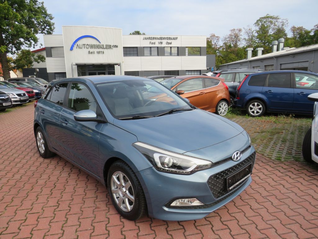 HYUNDAI i20 Intro Edition