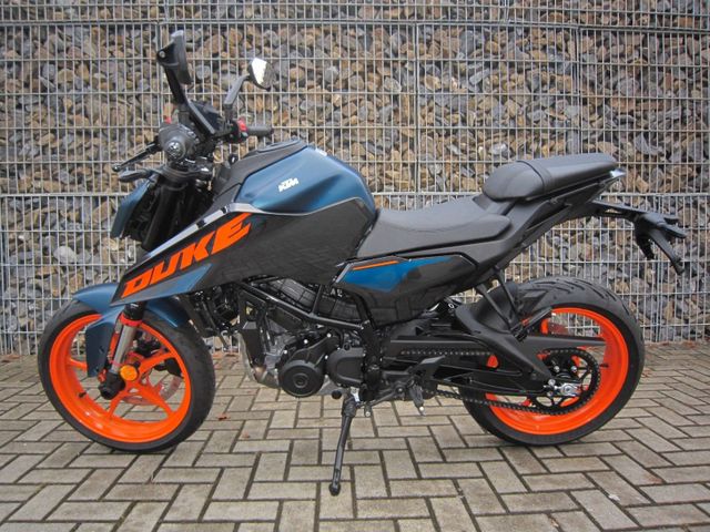 KTM 125 Duke / auch in orange