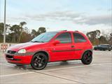 Opel Corsa 1.0i (Winterauto) 128.000km - Opel Corsa aus 1998: 1.0