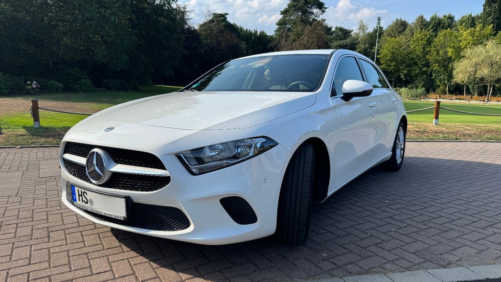 Image of Mercedes-Benz A 220