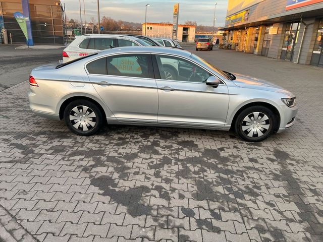 VW Passat Variant