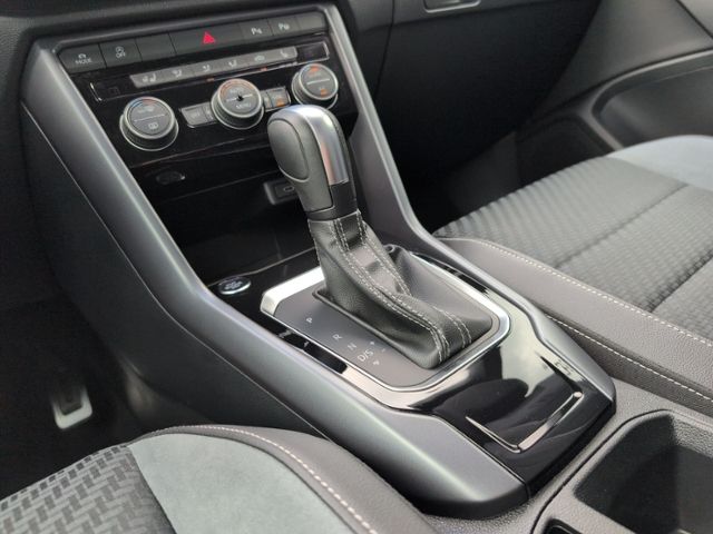 T-Roc Cabriolet 1.5 TSI R-Line LED+NAVI.+AHK+RFK