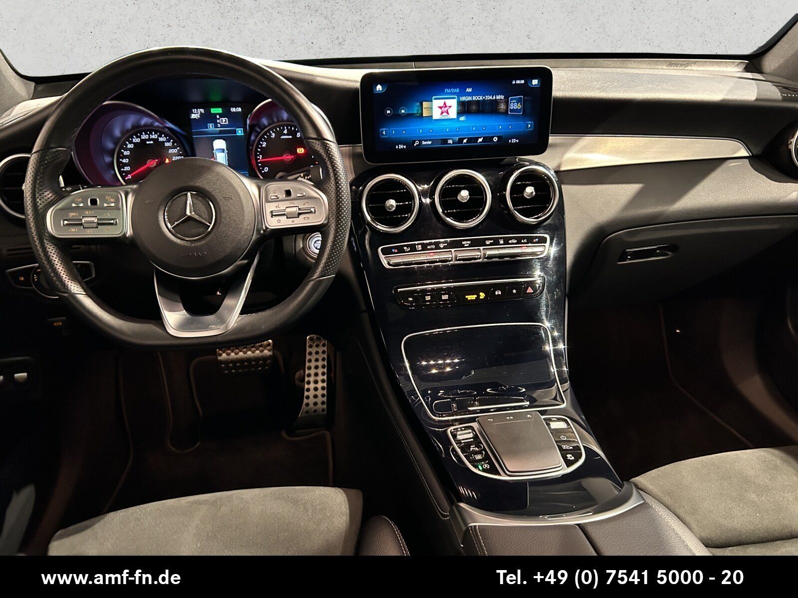 GLC 200 4MATIC AMG-LINE AHK PANO KESSY DISTR RFK