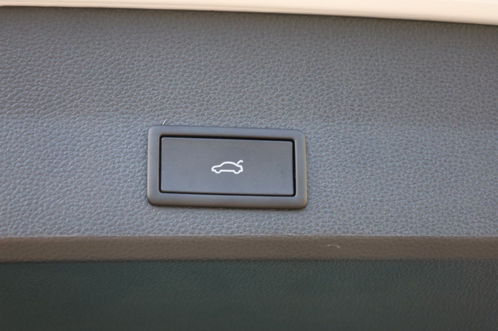 Fahrzeugabbildung SEAT Ateca FR 1.5TSI DSG *PANORAMADACH