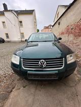 Volkswagen Passat 1.9TDI 74kW Auto Comfortline Comfortline - Volkswagen Passat mit Diesel-Antrieb: Limousine, 1.9