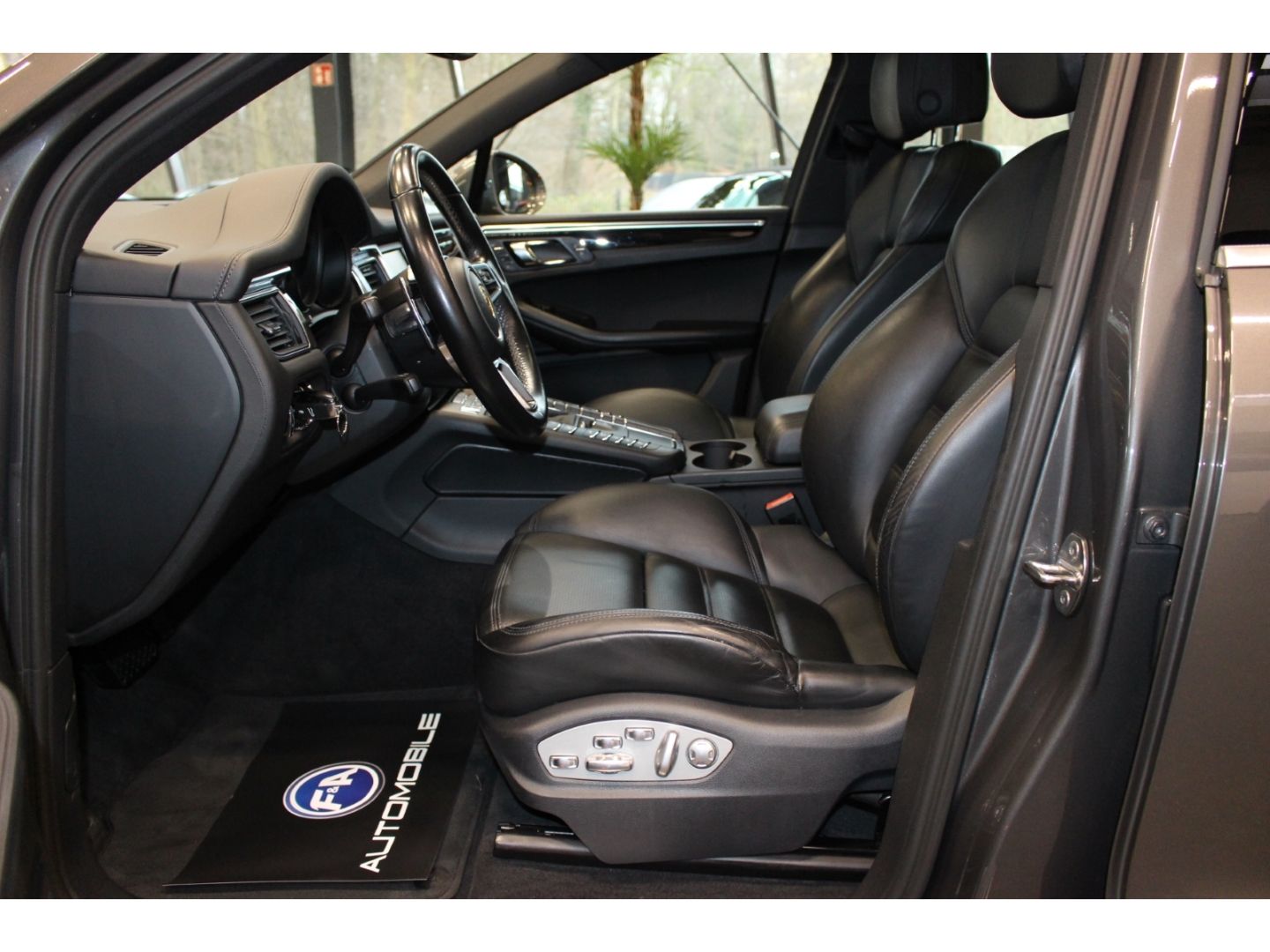 Fahrzeugabbildung Porsche Macan S Diesel Sport Chrono 2.Hand*Pano*Bose