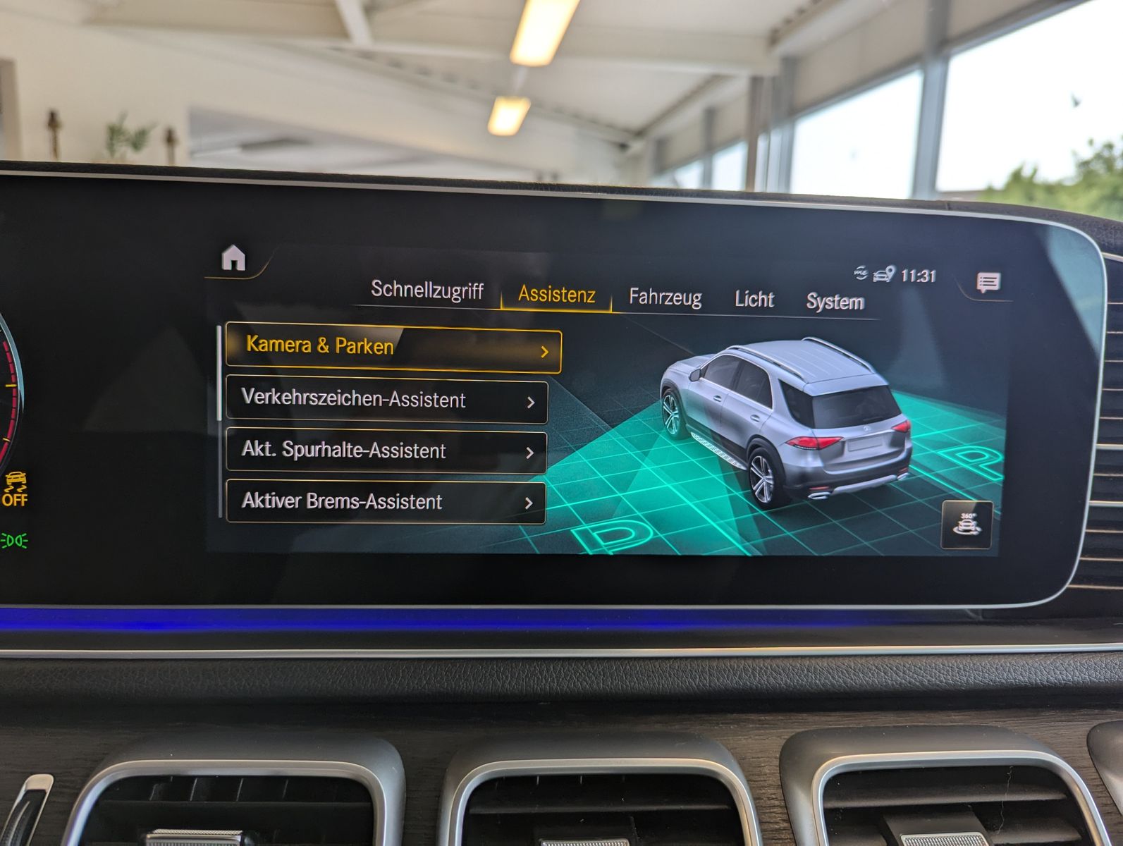 MERCEDES-BENZ GLE 400 d 4M AMG Pano Burmester Multibeam AHK 21 - Image 30