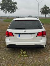 Mercedes-Benz E 63 AMG S Pano LED SHZ Leder HK Alu  - gebrauchte Mercedes-Benz E 63 AMG aus dem Jahr 2014