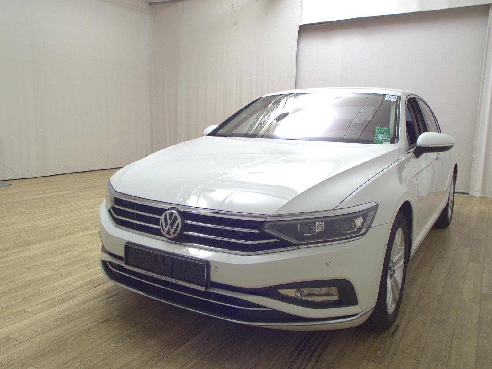Volkswagen Passat 1.5 TSI Elegance Matrix-LED Navi Kamera