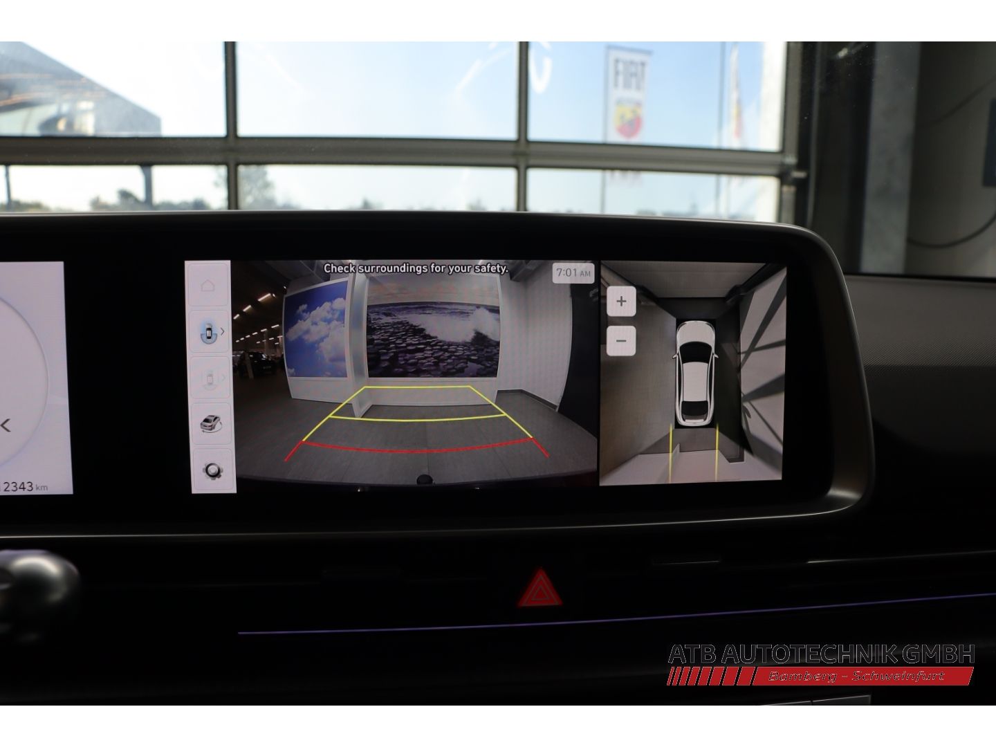 Fahrzeugabbildung Hyundai IONIQ 6 First Edition 77,4 kWh 4WD SOH 95,8% Nav