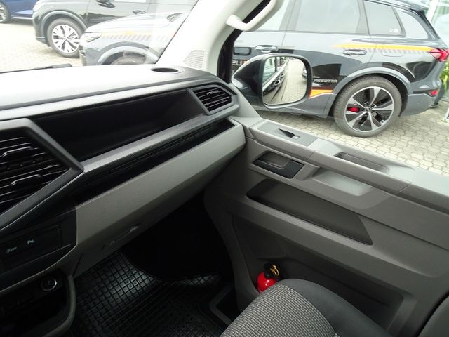 T6.1 Caravelle 2.0 TDI Trendline - LED / 8xSitze