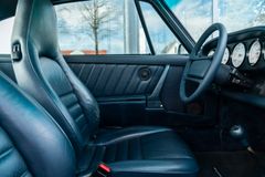 PORSCHE 911 G-Modell/ DE/ SITZHZG./ SCHIEBEDACH/ 16" PORSCHE 911 G-Modell/ DE/ SITZHZG./ SCHIEBEDACH/ 16"