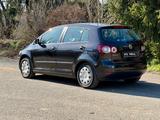 Volkswagen Golf Plus 1.6 V Trendline+TÜV NEU+KLIMA+S-HZNG+ - Volkswagen Golf mit Benzin-Antrieb: Kombi, 1.6