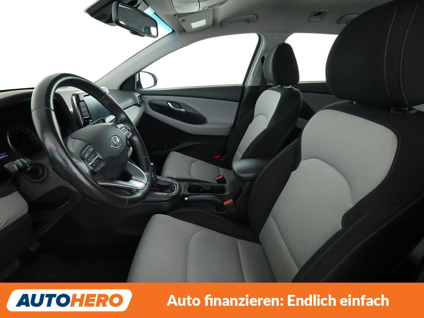 Hyundai i30 1.4 TGDI Trend Aut*NAVI*LED*TEMPO*CAM*PDC*