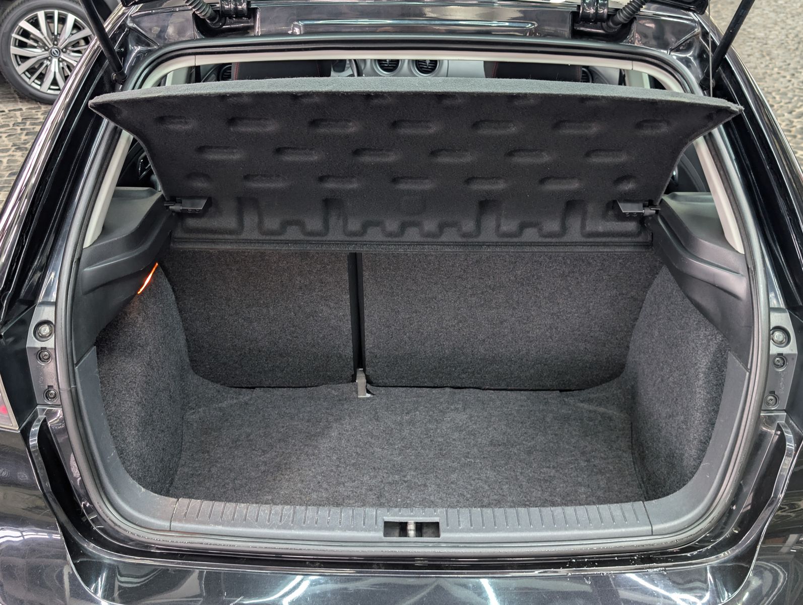 Fahrzeugabbildung SEAT Ibiza 1.6 Sport Edition TÜV*KLIMA*16" ALU