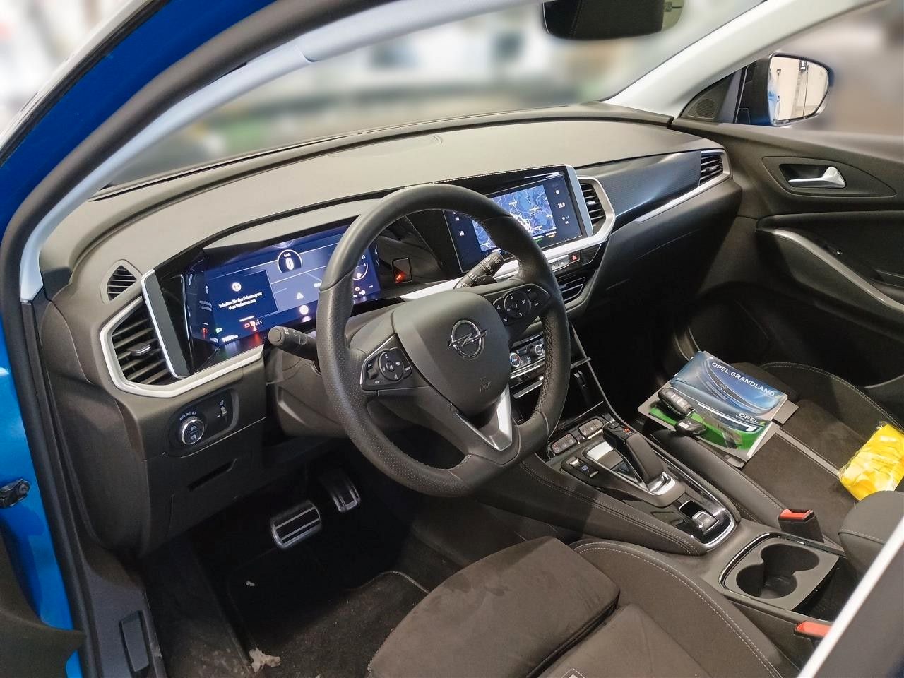 Fahrzeugabbildung Opel Grandland (X) 1.6T GSe 4HYBRID NAVI/LED/KAMERA