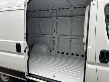 Fotografie 14 des Opel Movano Kasten L2H2 Kamera AHK Allwetter Schwings