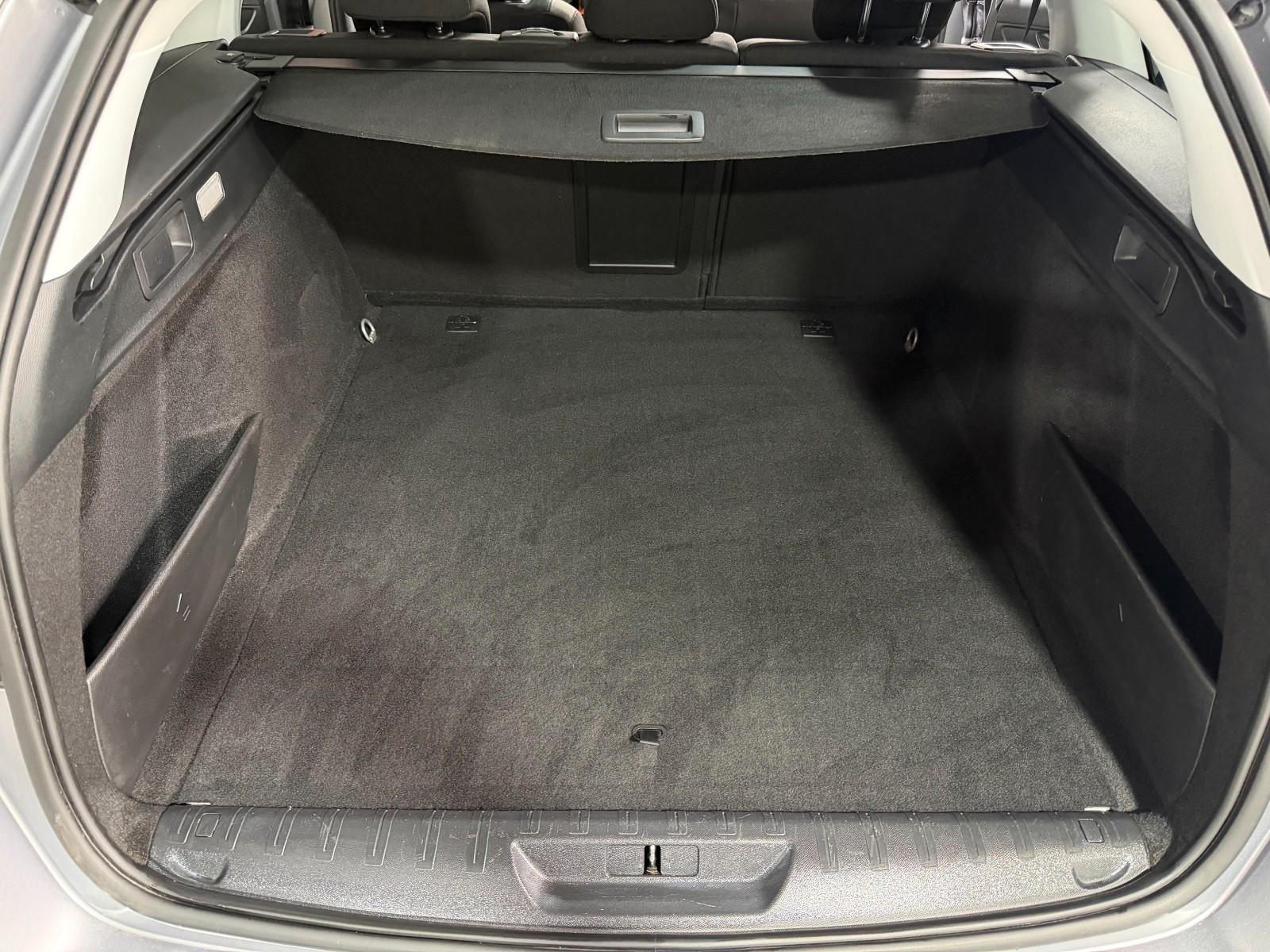 Peugeot 308 SW Style Navi Panorama PDC