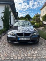 BMW 325xi e90 - BMW 325: E90