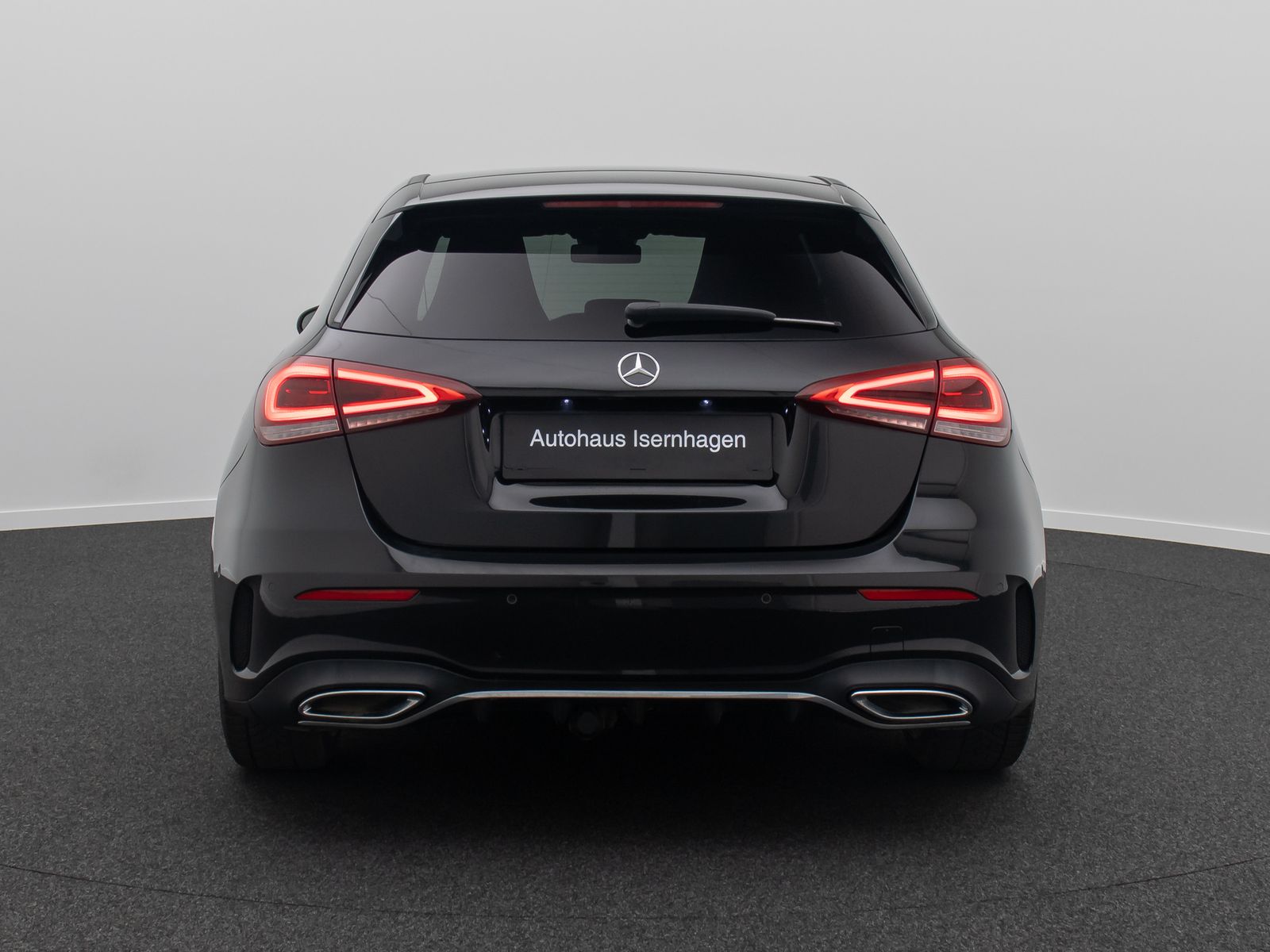 Fahrzeugabbildung Mercedes-Benz A250 AMG Line Kamera AHK Alarm Sportsitz 18Zoll