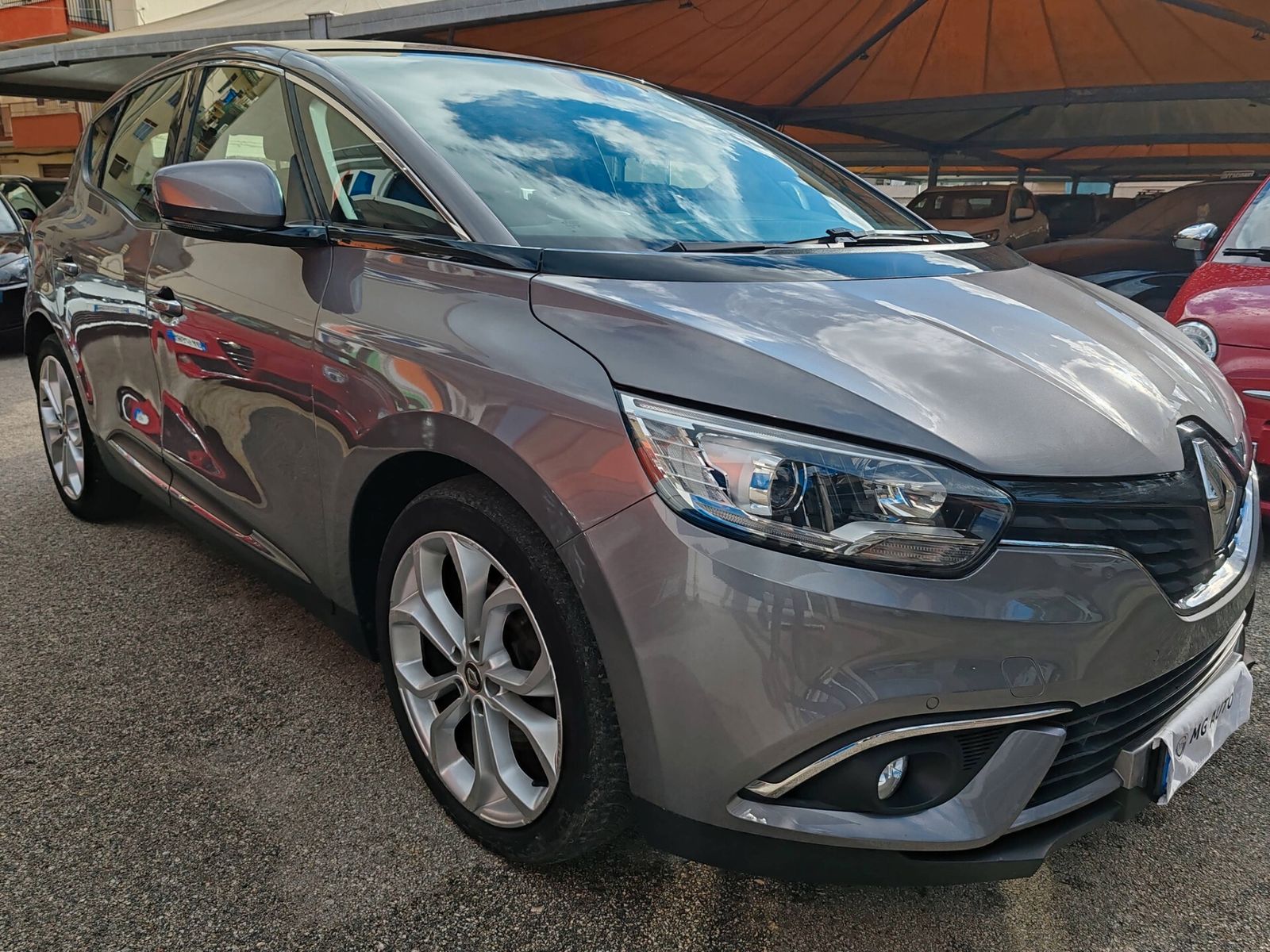 RENAULT ANDERE
