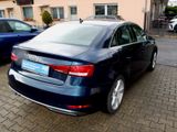 Audi A3 30 TFSI sport Navigation SHZ PDC Bluetooth - Audi A3: Navigation