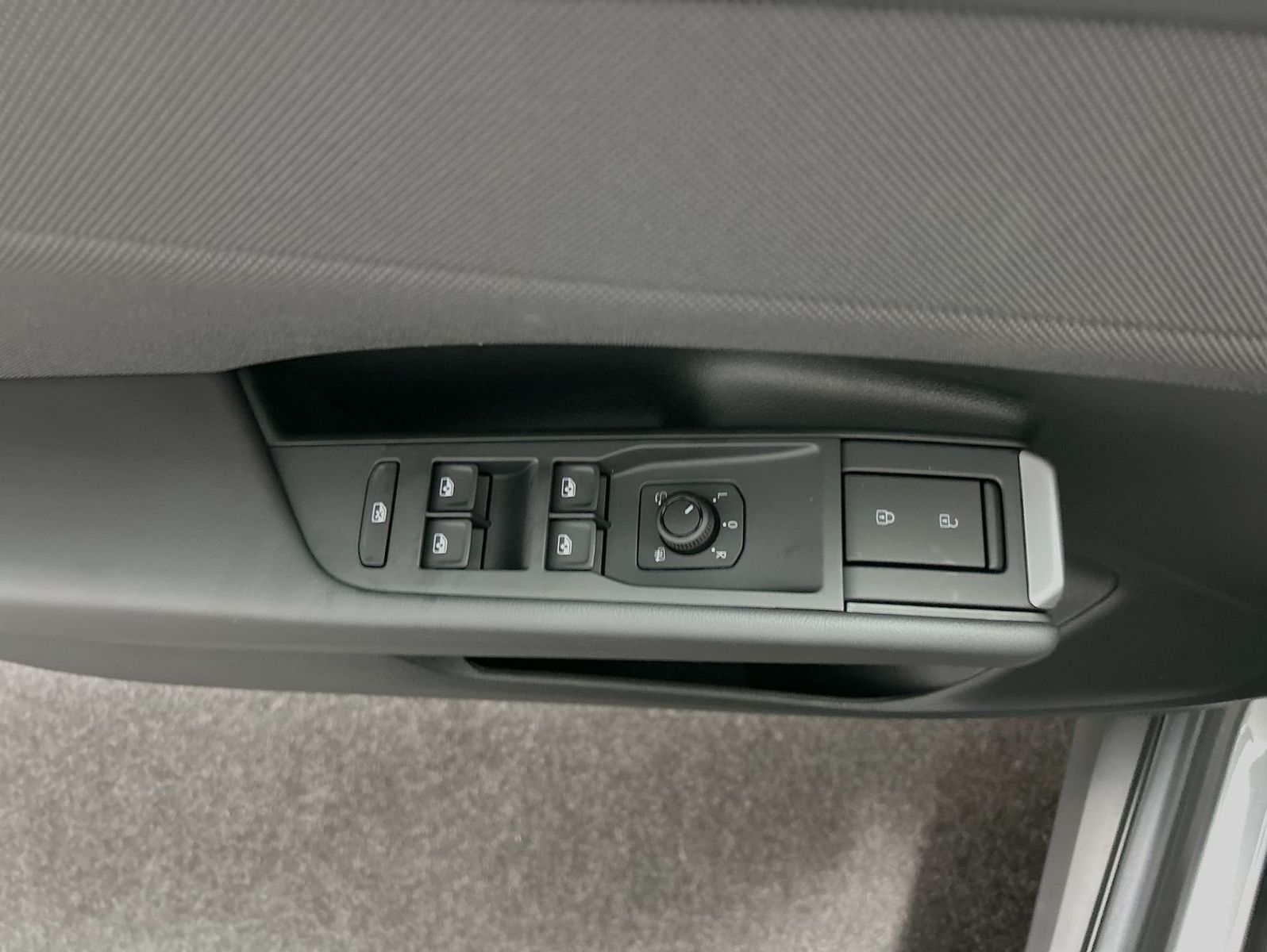 Volkswagen T-Roc - Bild 13
