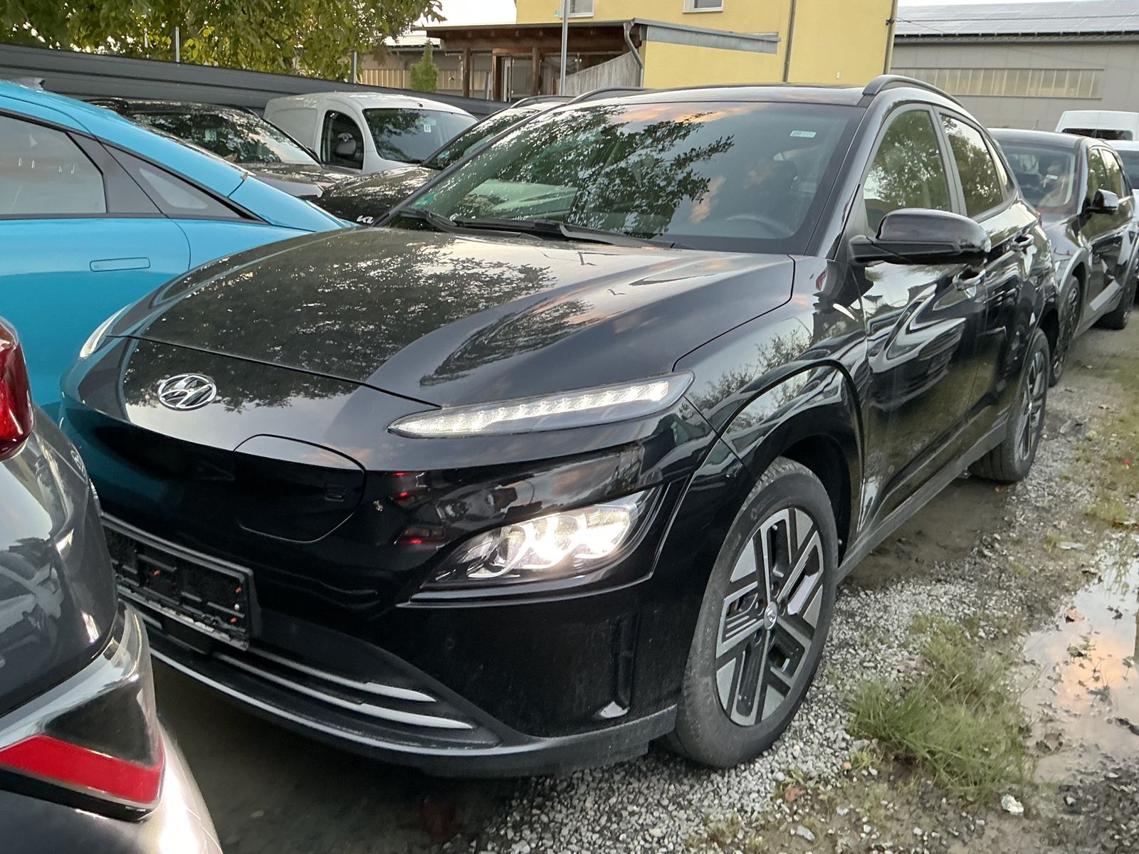 Hyundai Kona Trend R.Cam Navi Krell Pano ACC SHZ LED 